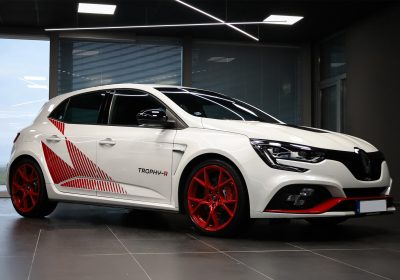 Renault Megane R.S. TROPHY-R13